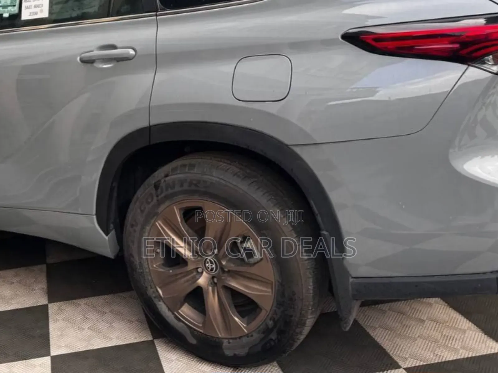 New Toyota Highlander Hybrid 2024 Silver