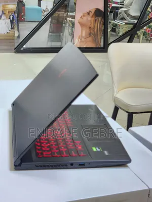 New Laptop MSI GF63 12GB Intel Core I5 SSD 512GB