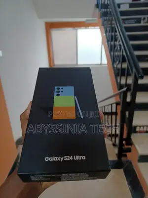 New Samsung Galaxy S24 Ultra 256 GB