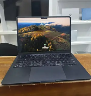 New Laptop Apple MacBook Air 2020 8GB Intel Core M2 SSD 256GB