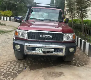 Toyota Land Cruiser 2021 Burgundy
