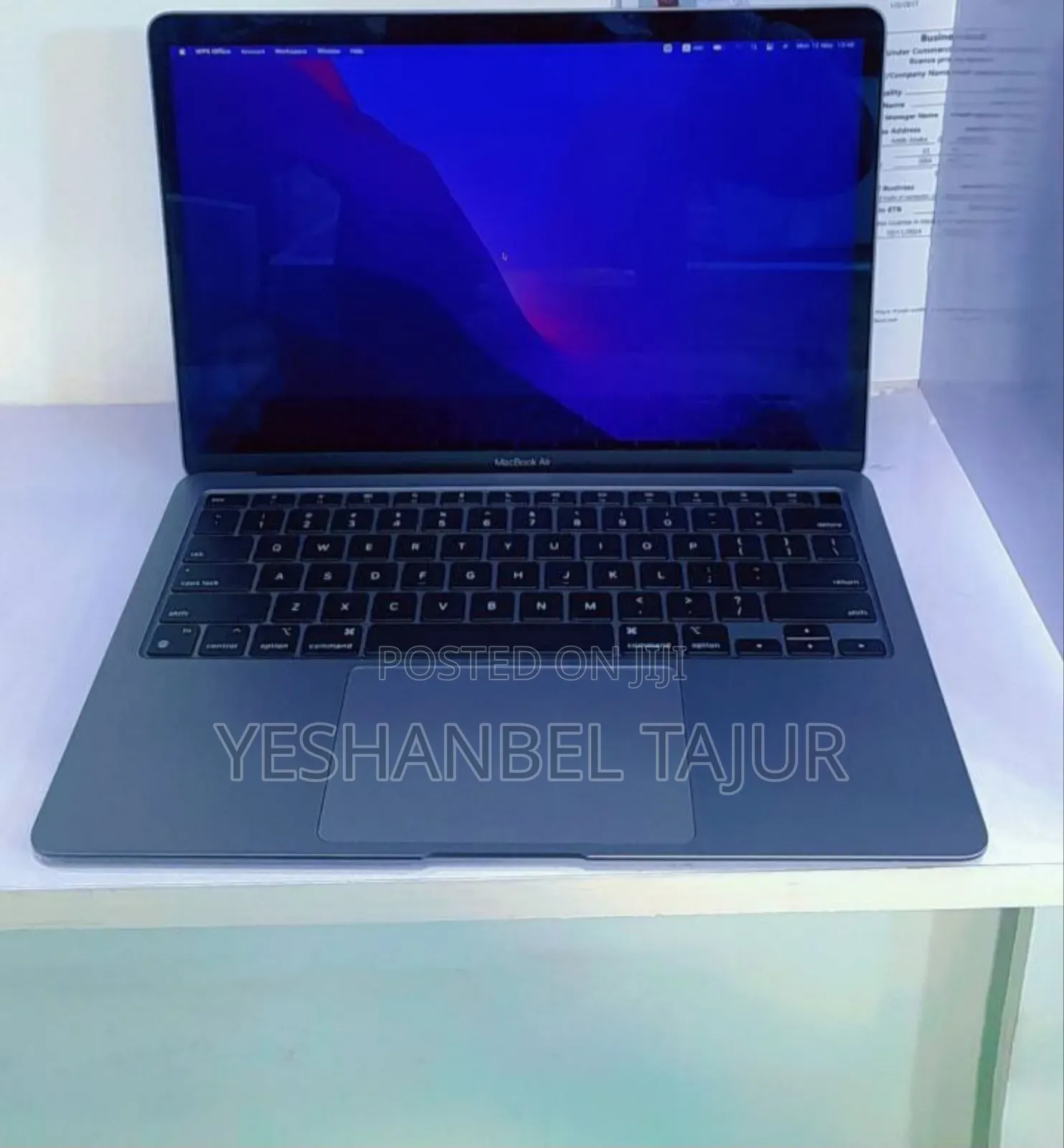 New Laptop Apple MacBook Pro M1 8GB Intel Core I7 SSD 256GB