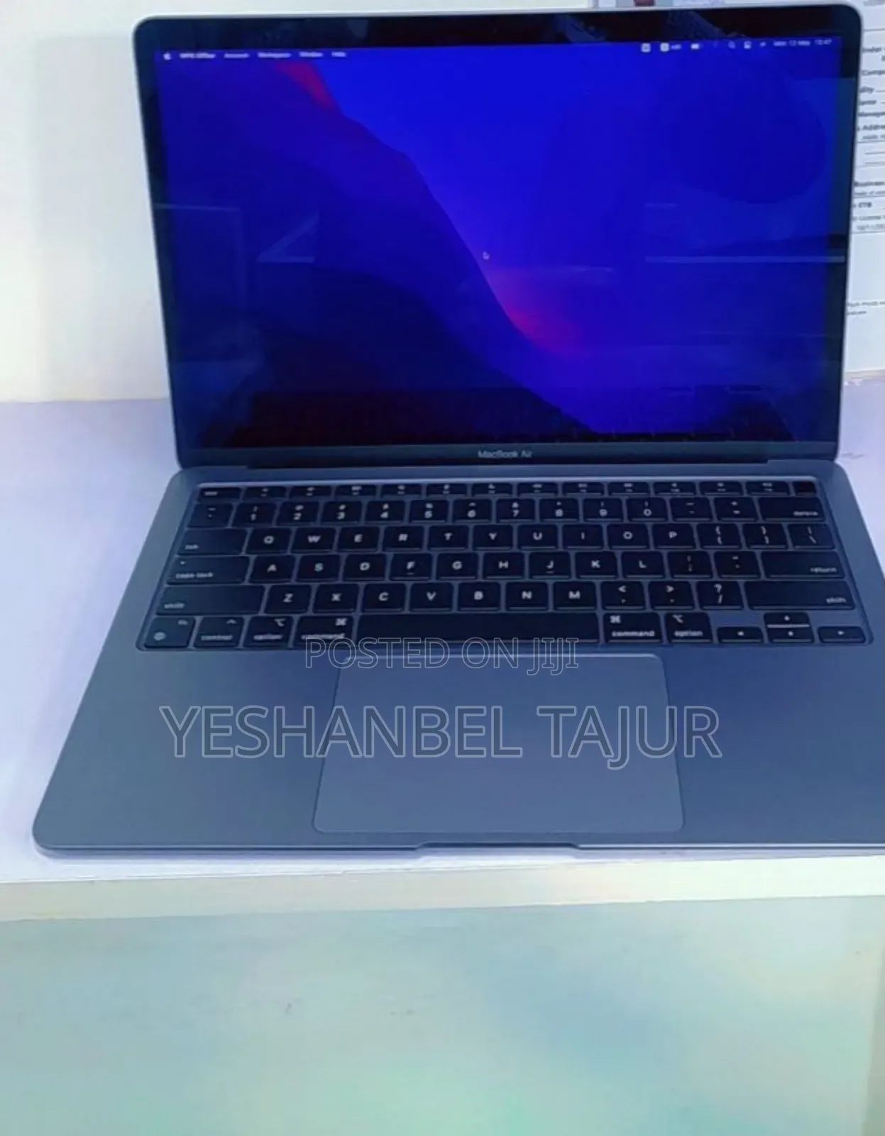 New Laptop Apple MacBook Pro M1 8GB Intel Core I7 SSD 256GB