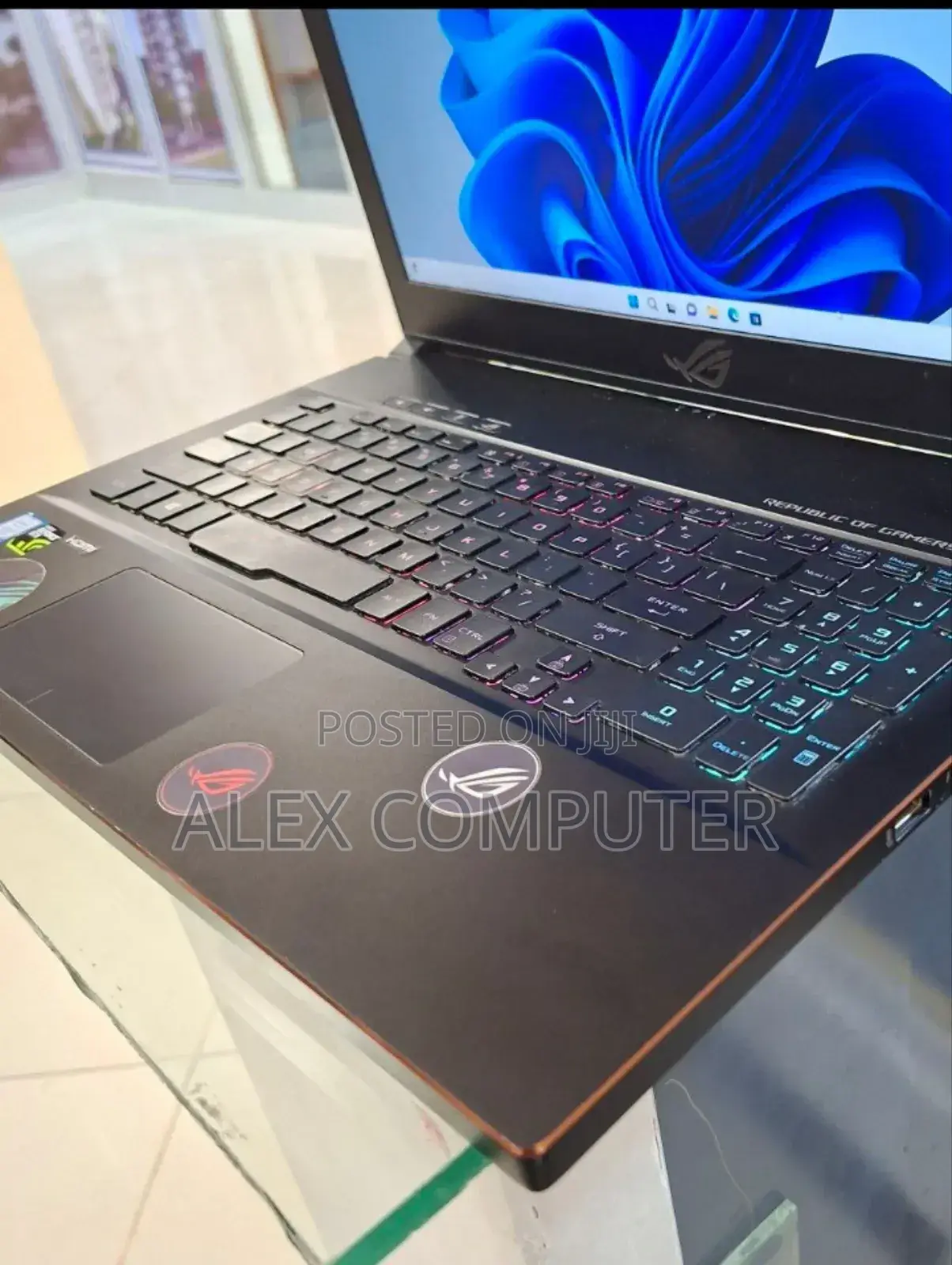 New Laptop HP Envy X360 16GB Nvidia SSD 512GB