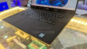 New Laptop Dell XPS 15 8GB Intel Core I5 SSD 512GB