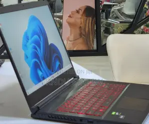 New Laptop MSI GF63 12GB Intel Core I5 SSD 512GB