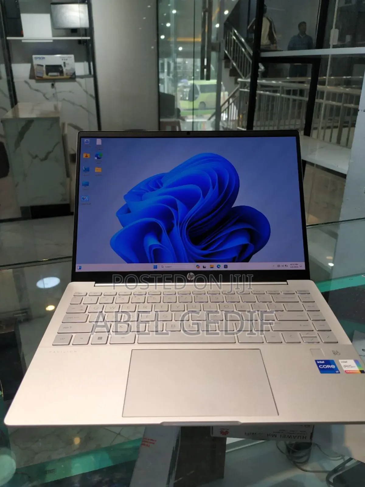 New Laptop HP Pavilion 14 16GB Intel Core I7 SSD 1T