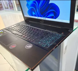 New Laptop Asus ROG Zephyrus G15 16GB Intel Core I7 SSD 1T