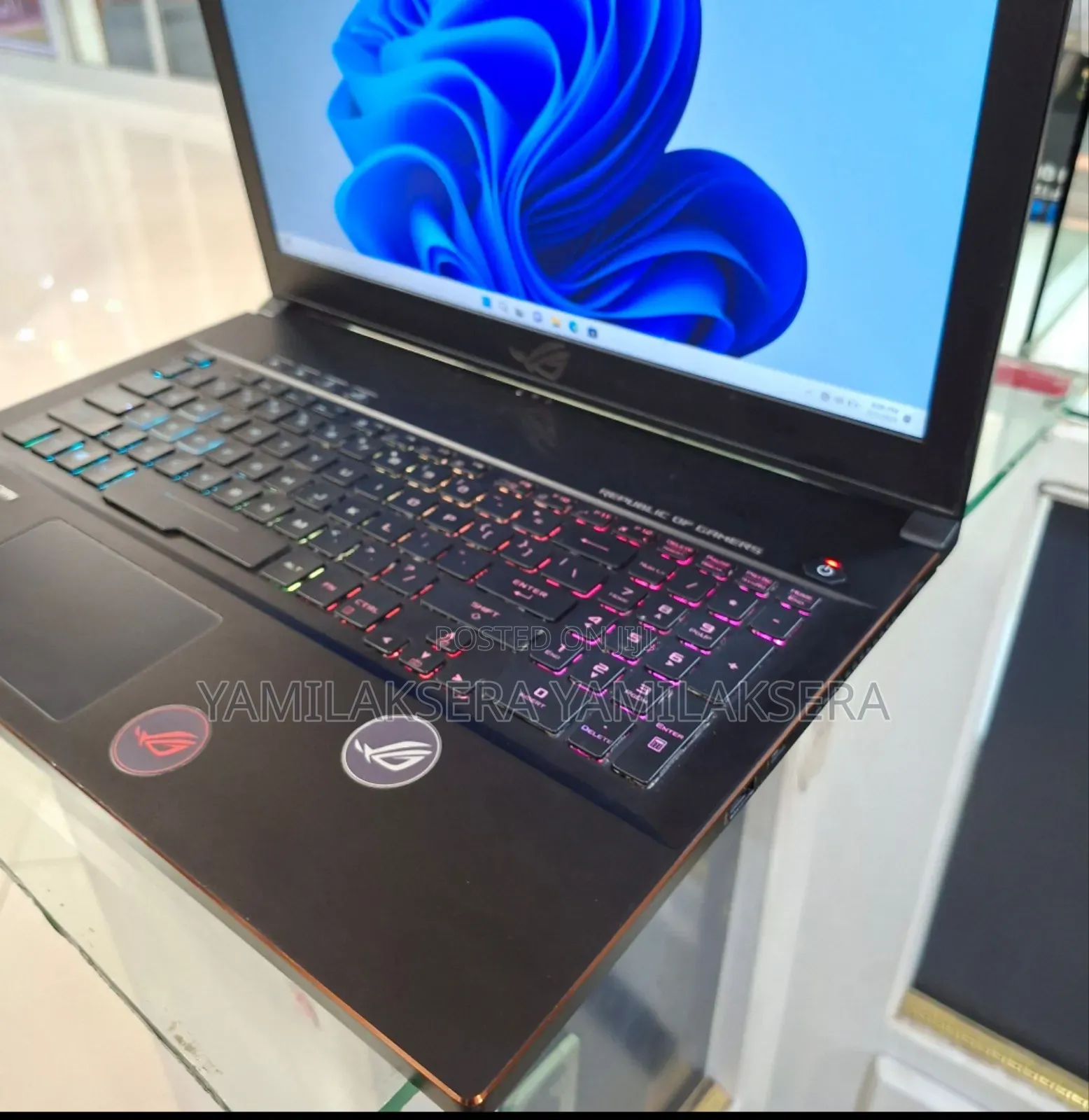 New Laptop Asus ROG Zephyrus G15 16GB Intel Core I7 SSD 1T