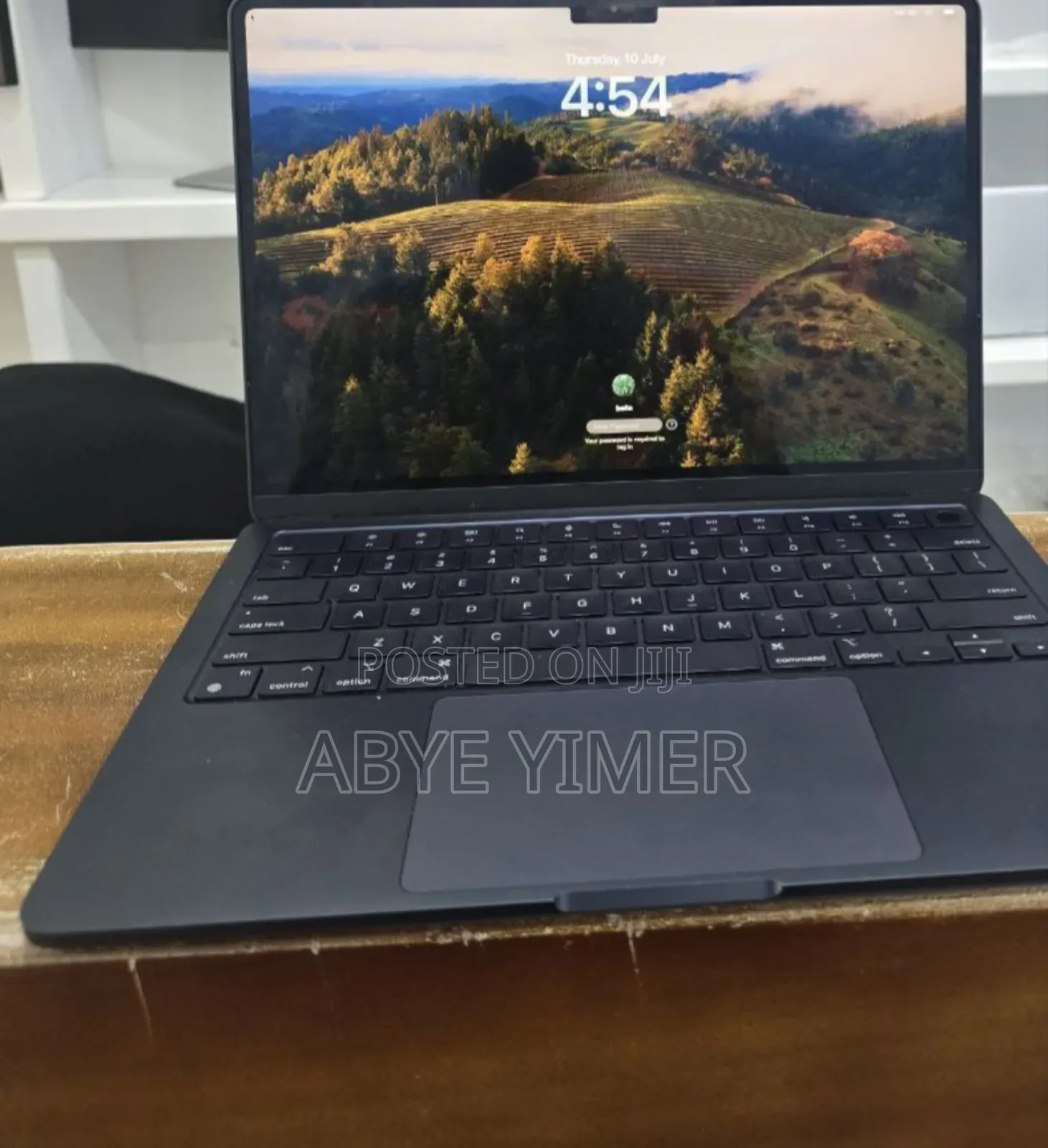 New Laptop Apple MacBook Air 2022 M2 8GB Intel Core M SSD 256GB