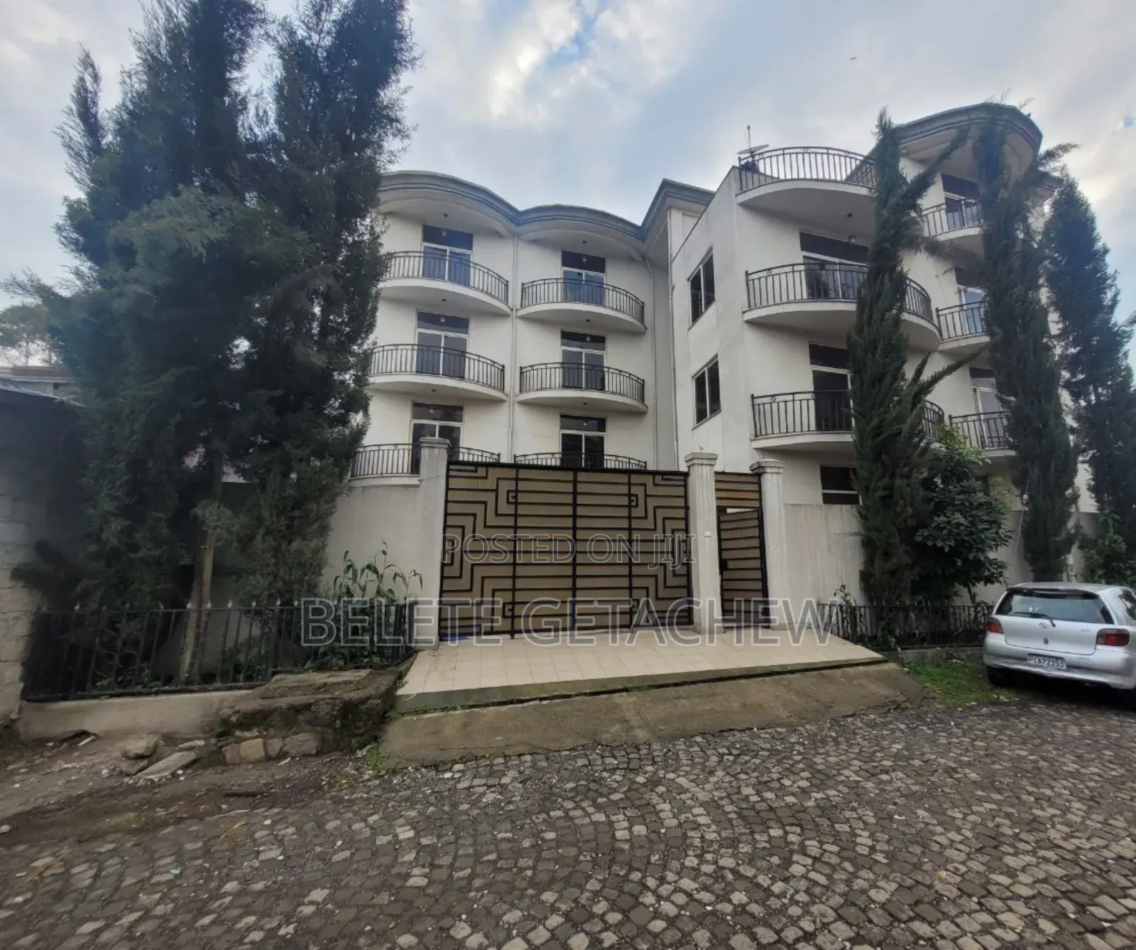 8bdrm House in Semit, G+3 Luxury, Bole for sale