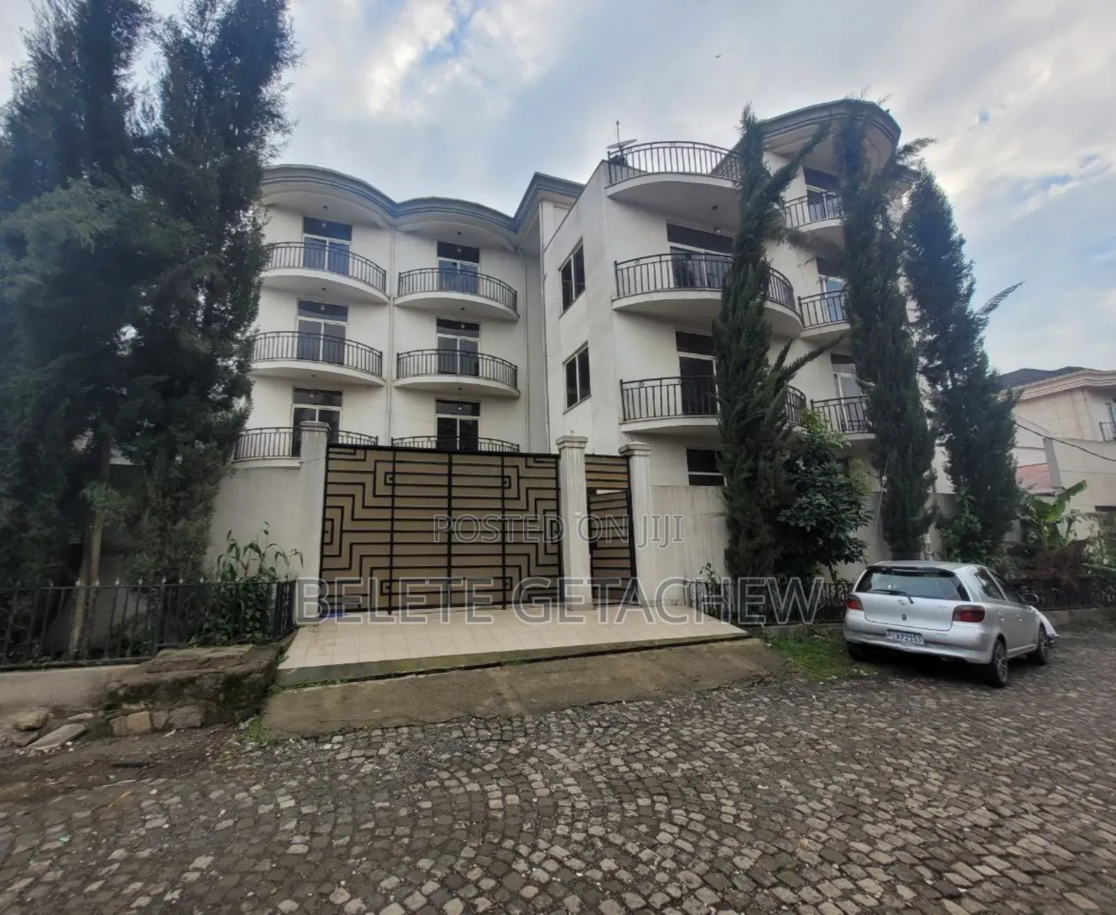 8bdrm House in Semit, G+3 Luxury, Bole for sale