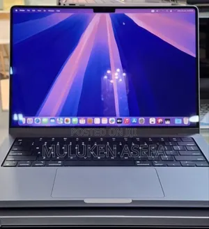 New Laptop Apple MacBook Pro 16GB Apple M1 Pro SSD 1T
