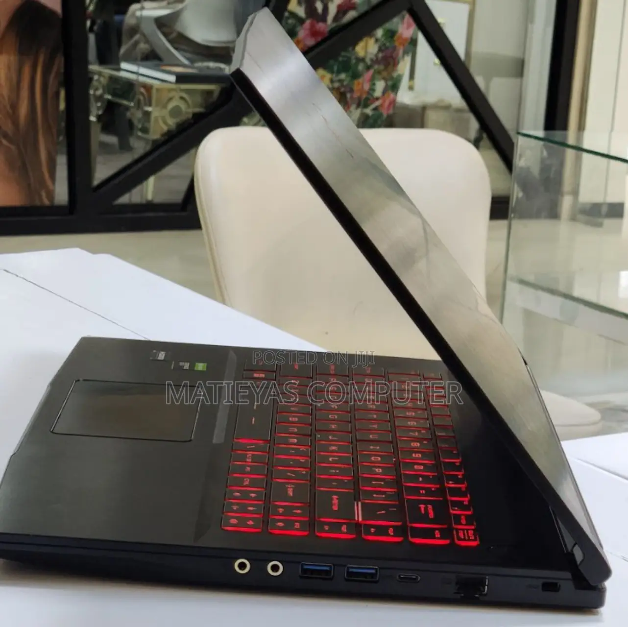 New Laptop MSI GF63 12GB Intel Core I5 SSD 512GB