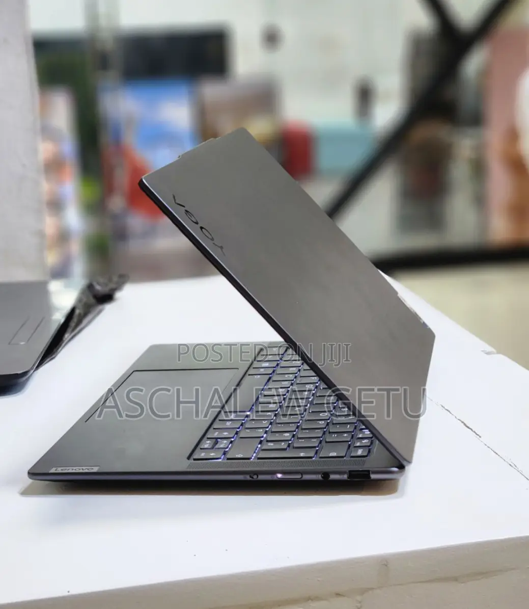 New Laptop Lenovo Yoga 7i 32GB Intel Core I7 SSD 1T