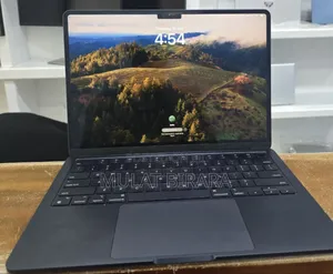 New Laptop Apple MacBook Air 2022 M2 8GB Apple M2 SSD 256GB