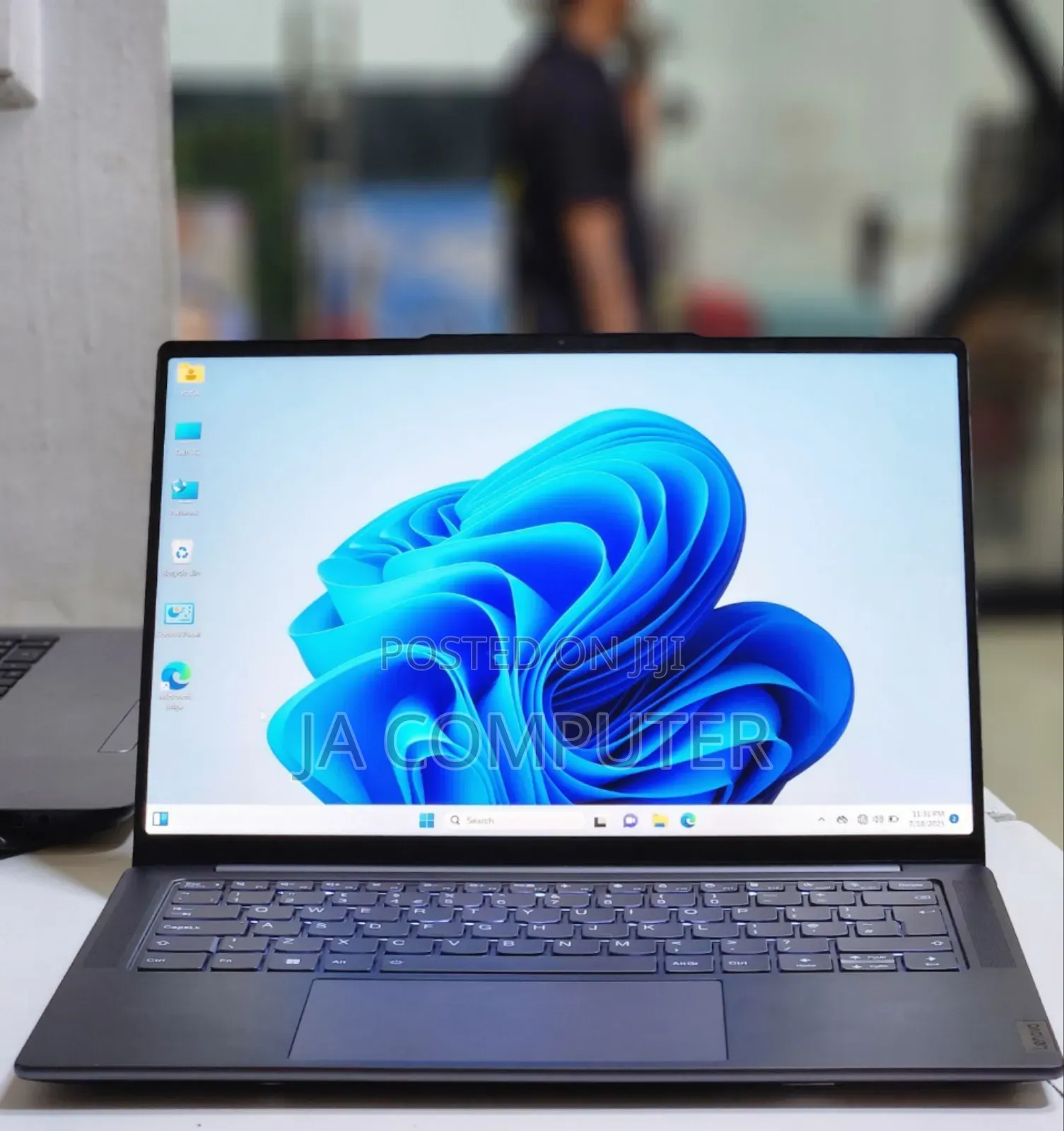 New Laptop Lenovo ThinkPad Yoga 32GB Intel Core I7 SSD 1T