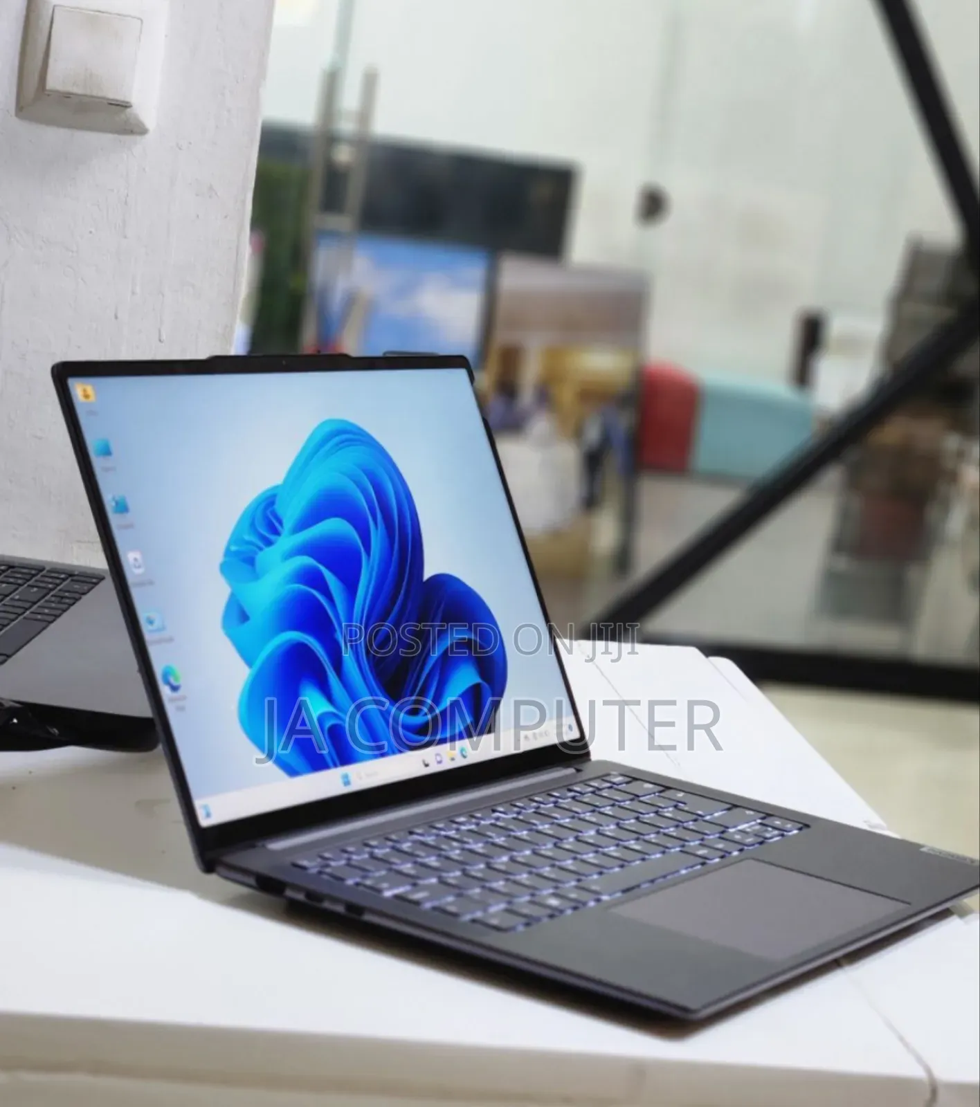New Laptop Lenovo ThinkPad Yoga 32GB Intel Core I7 SSD 1T