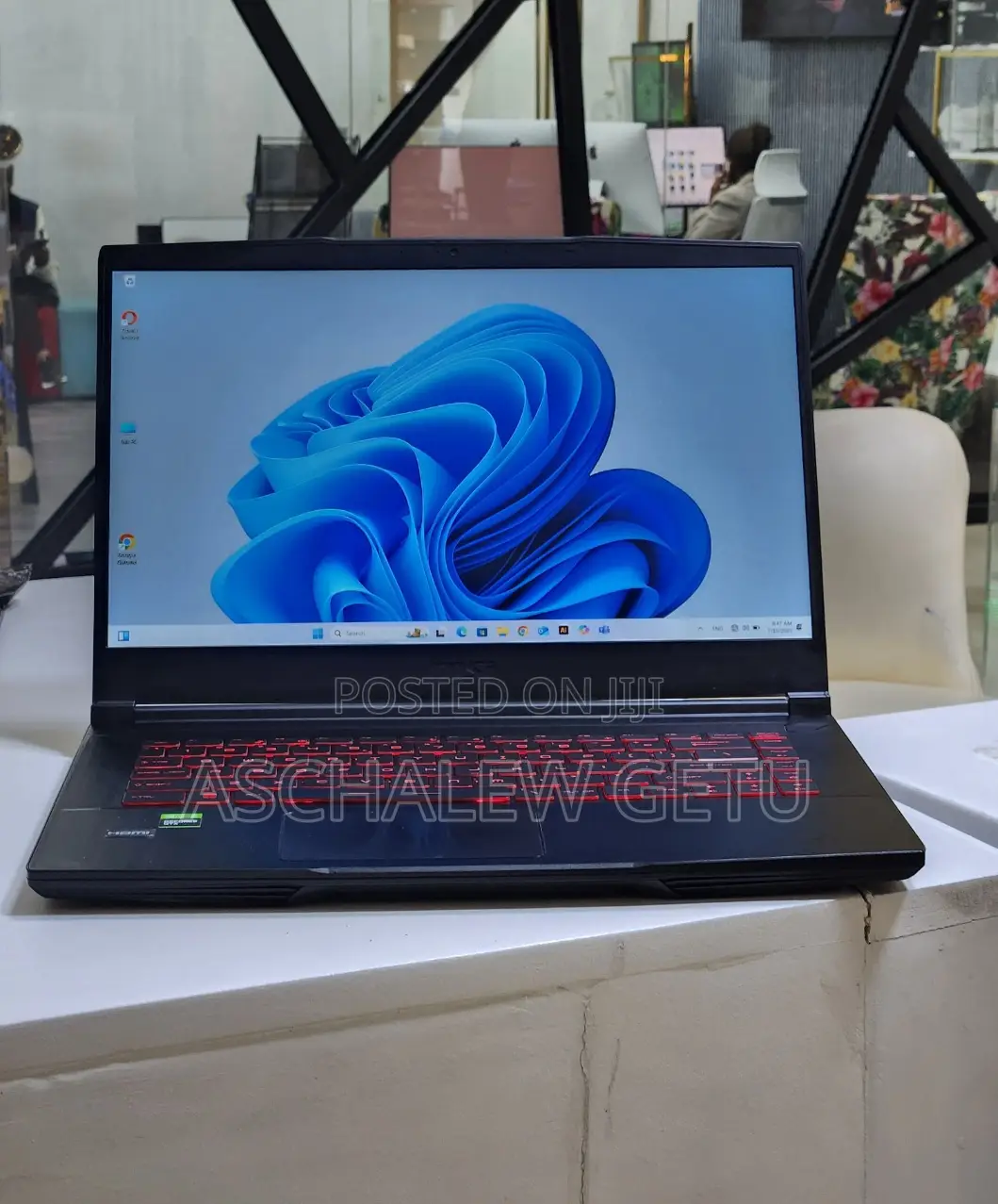 New Laptop MSI GF63 12GB Intel Core I5 SSD 512GB