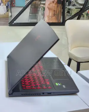 New Laptop MSI GF63 12GB Intel Core I5 SSD 512GB