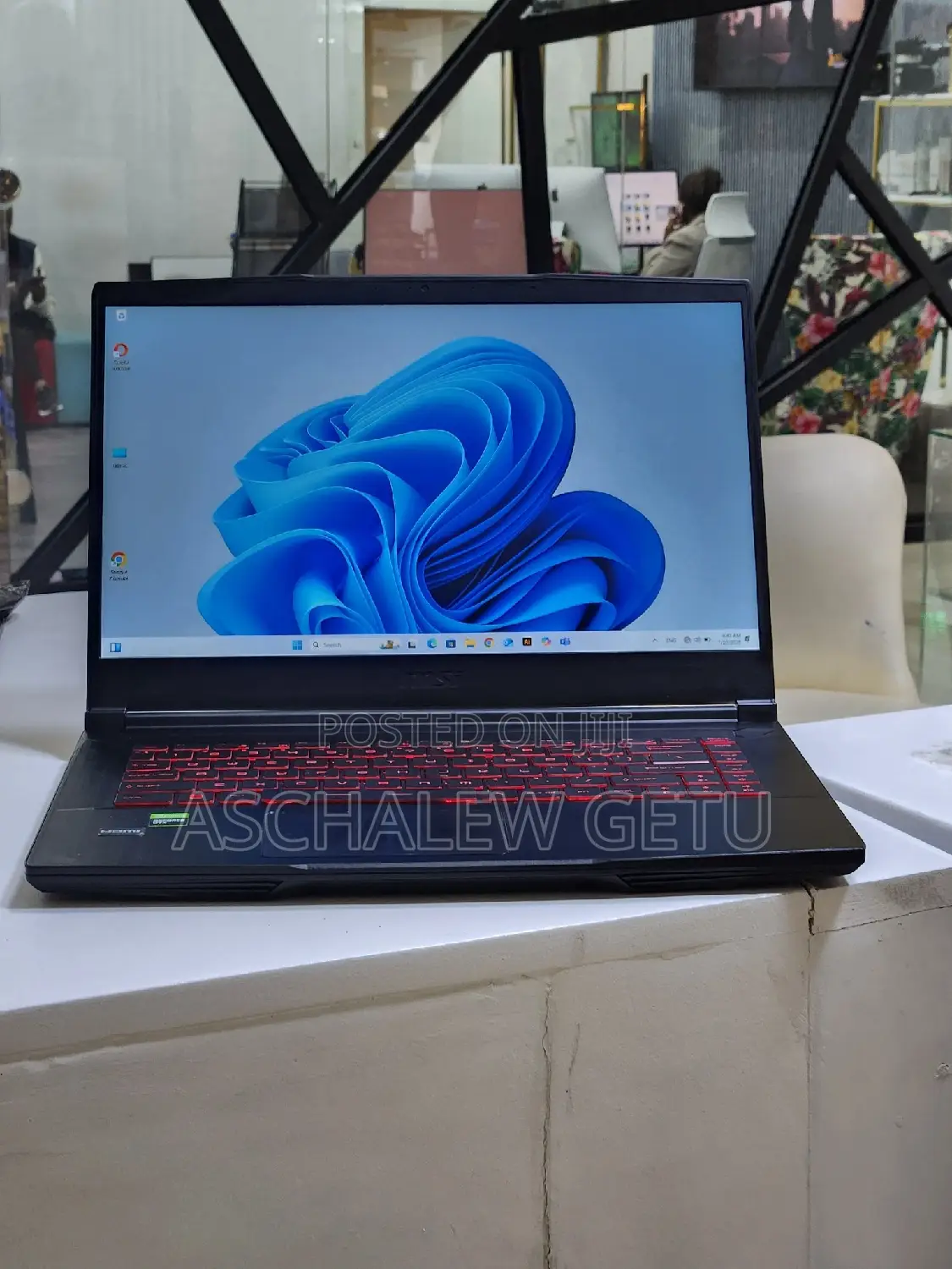 New Laptop MSI GF63 12GB Intel Core I5 SSD 512GB