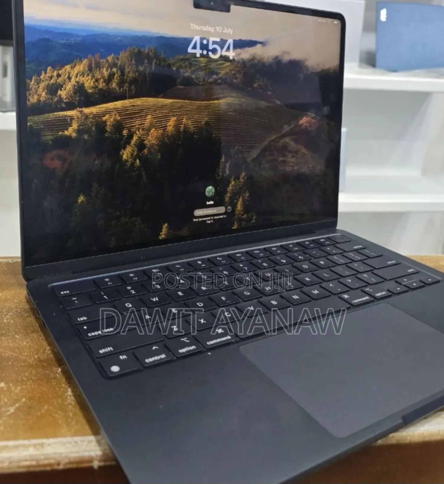 New Laptop Apple MacBook Air 2023 M2 8GB Apple M2 SSD 256GB