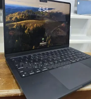 Photo - New Laptop Apple MacBook Air 2023 M2 8GB Apple M2 SSD 256GB