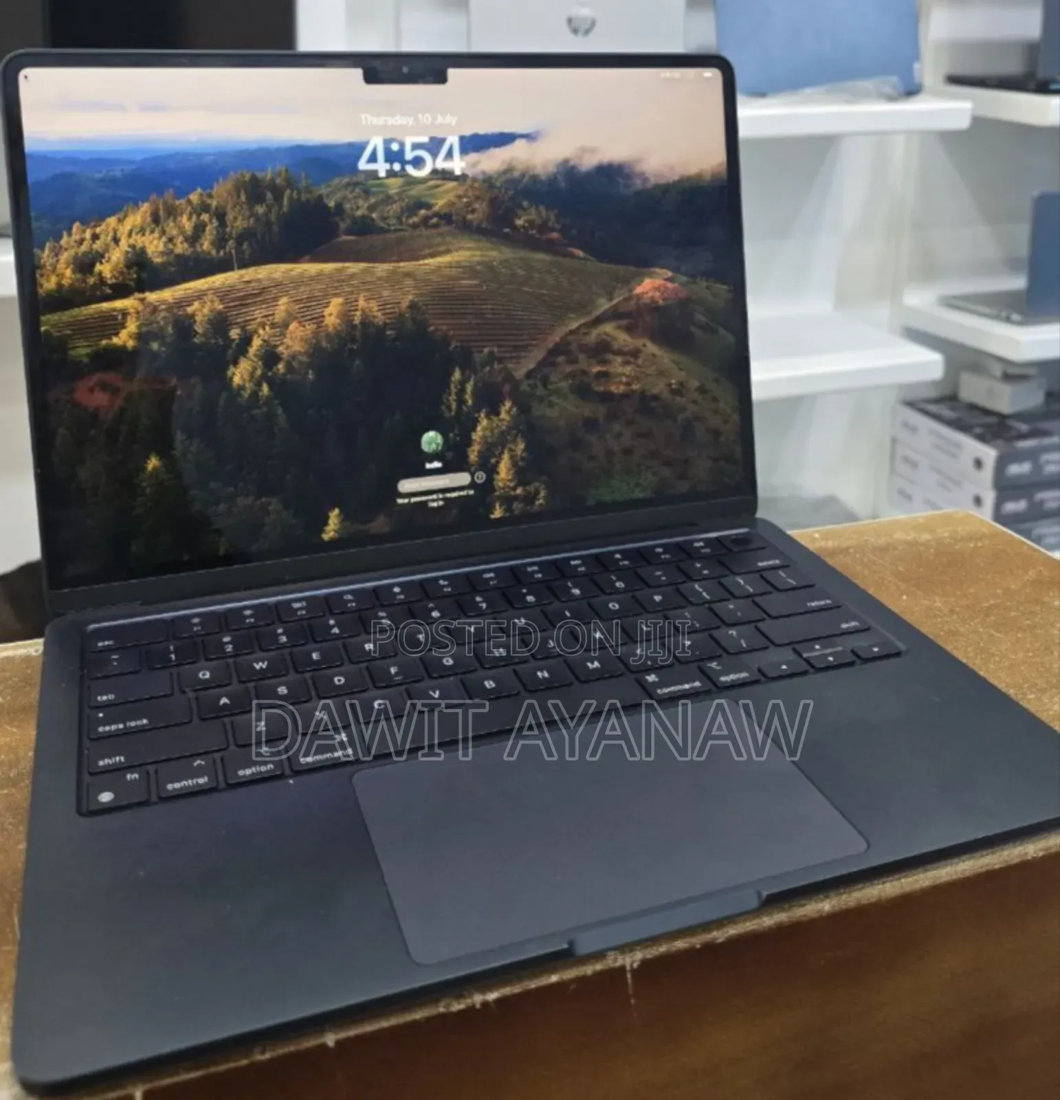 New Laptop Apple MacBook Air 2023 M2 8GB Apple M2 SSD 256GB