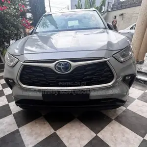 Photo - New Toyota Highlander Hybrid 2023 Silver