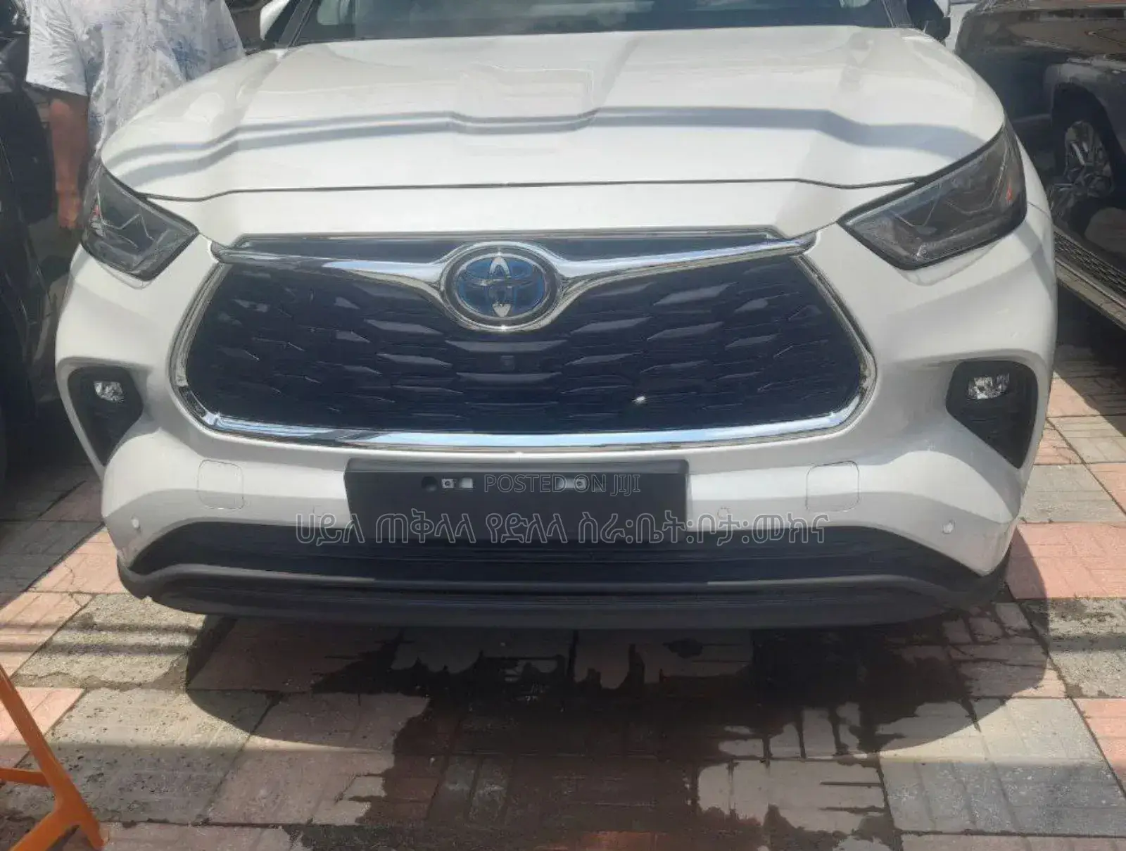 New Toyota Highlander Hybrid 2023 Pearl