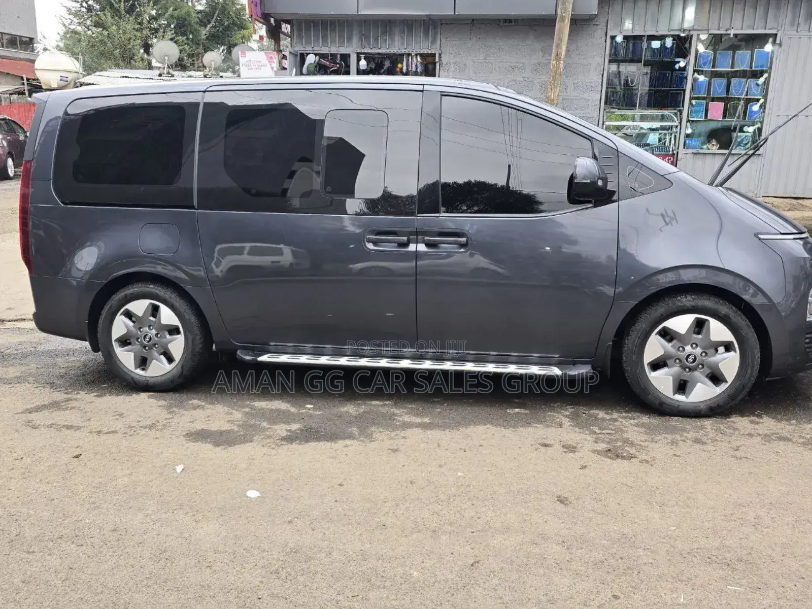 Hyundai Starex 2023 Blue
