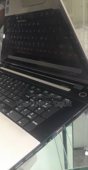 New Laptop Toshiba Satellite C55 8GB Intel Core I3 HDD 1T