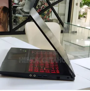 New Laptop MSI GF63 12GB Intel Core I5 SSD 512GB