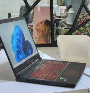 New Laptop MSI GF63 12GB Intel Core I5 SSD 512GB