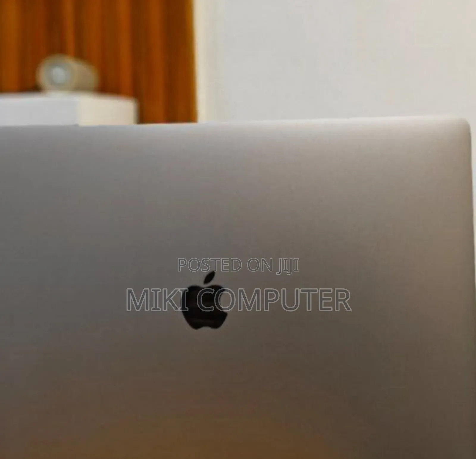 New Laptop Apple MacBook Pro 2019 16GB Intel Core I9 SSD 512GB