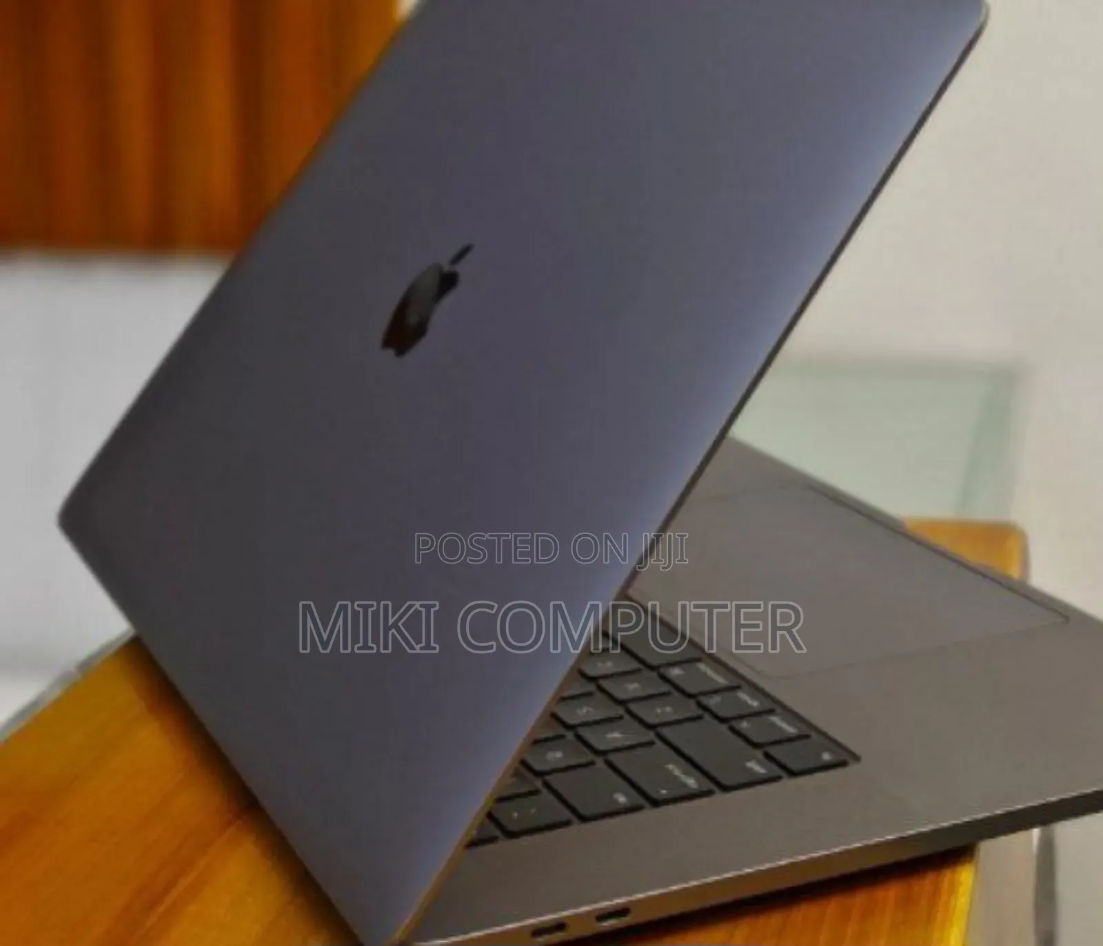 New Laptop Apple MacBook Pro 2019 16GB Intel Core I9 SSD 512GB
