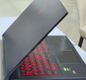 New Laptop MSI GF63 12GB Intel Core I5 SSD 512GB