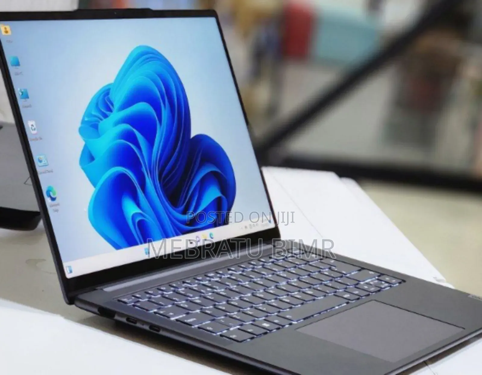 New Laptop Lenovo Yoga 7i 32GB Intel Core I7 SSD 1T