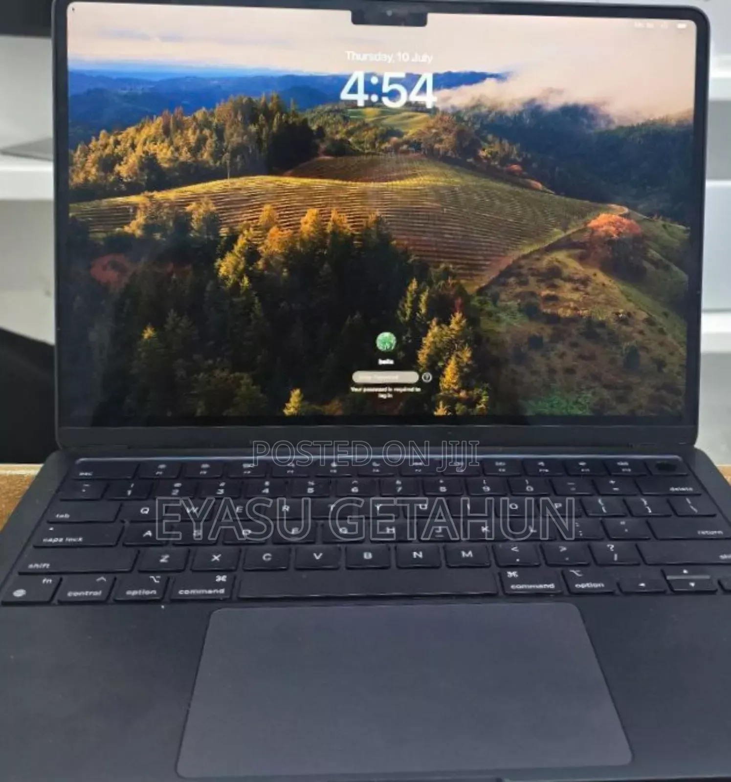 New Laptop Apple MacBook Air 2022 M2 6GB Intel Core I7 SSD 256GB