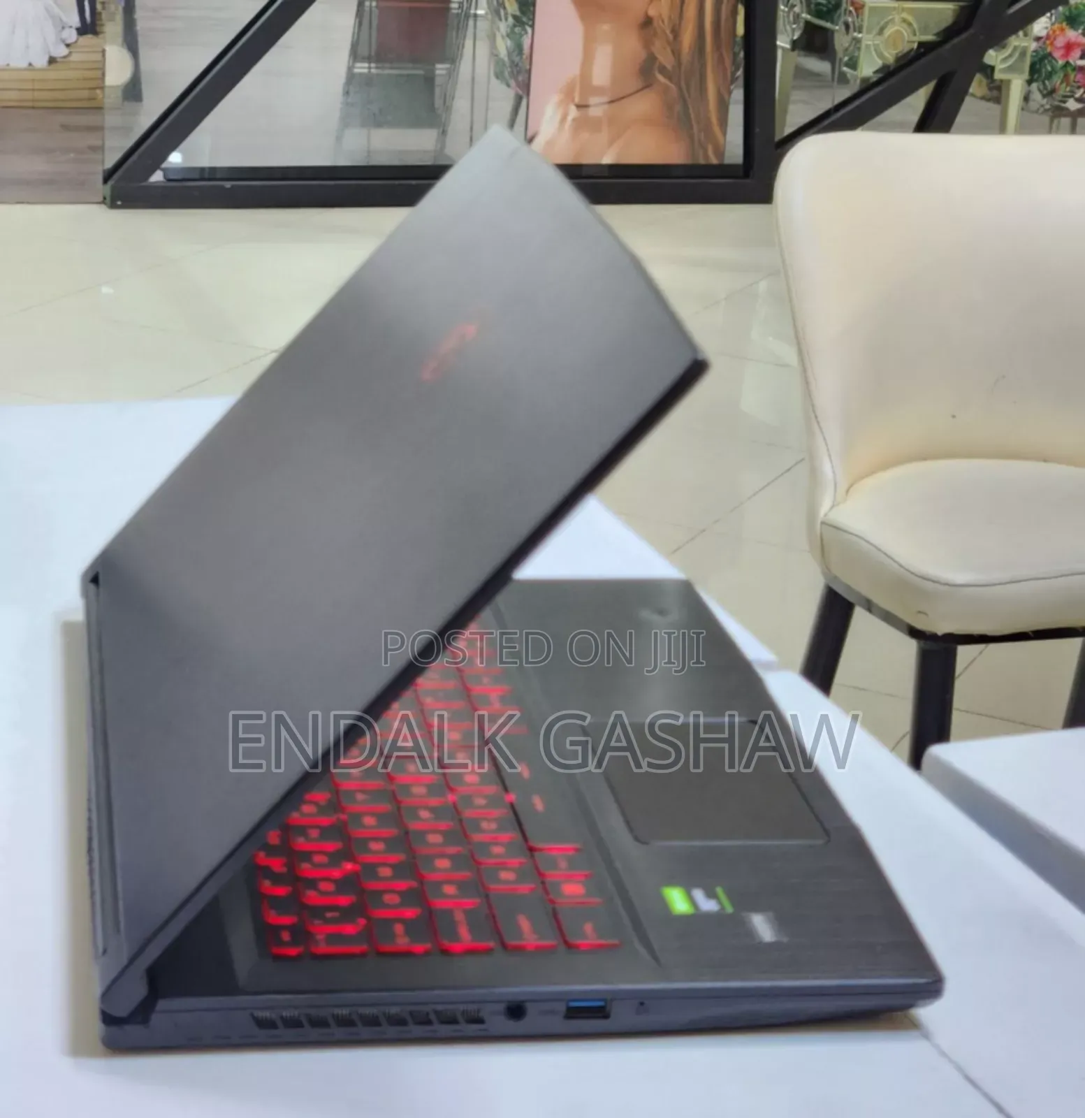 New Laptop MSI GF63 12GB Intel Core I5 SSD 512GB