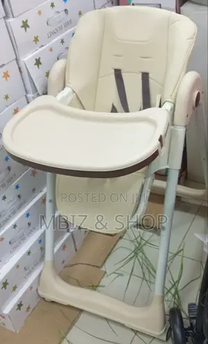 Baby Highchair (ዘመናዊ የመመገብያ ወንበር)