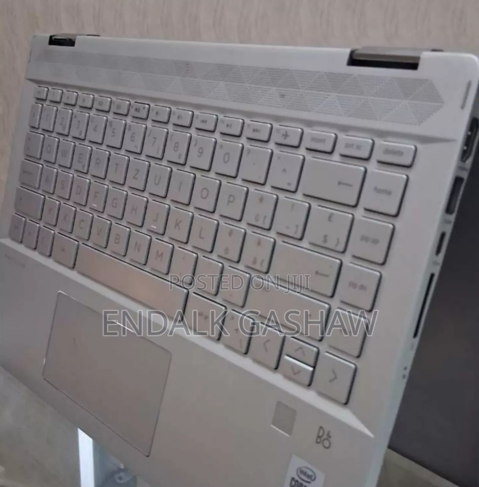 New Laptop HP Pavilion X360 8GB Intel Core I7 SSD 256GB