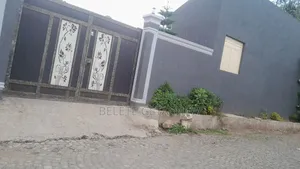 Photo - 5bdrm Villa in Kotebe, Old Villa, Yeka for sale