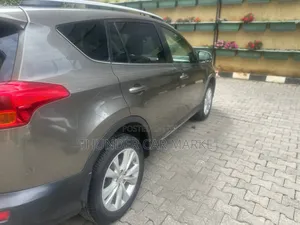 Toyota RAV4 2015 Gray