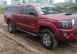 Toyota Tacoma 2006 Red