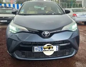Photo - Toyota C-HR 2020 Silver