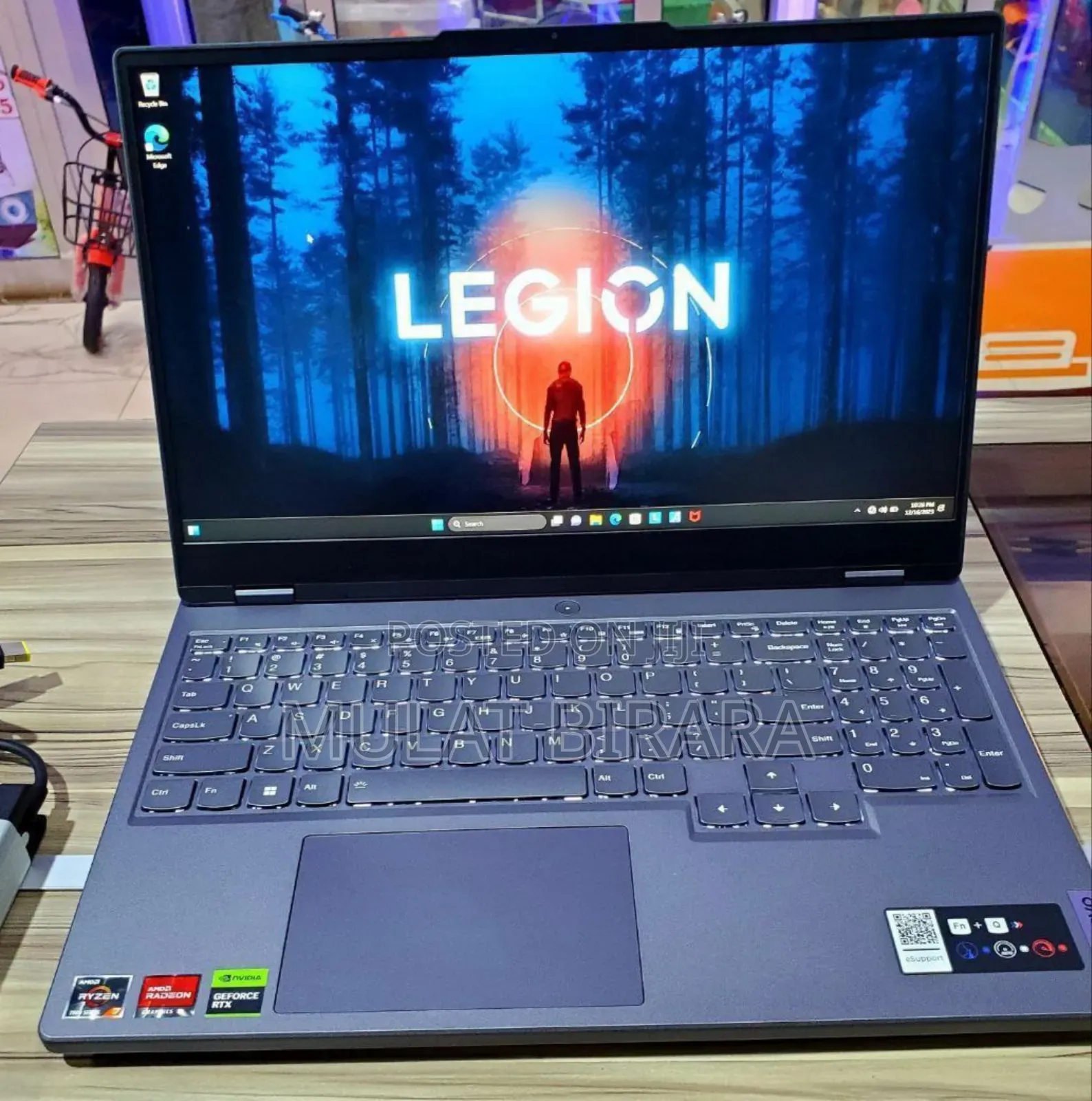 New Laptop Lenovo Legion 5 16GB AMD Ryzen 7 SSD 1T