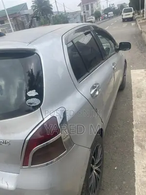 Toyota Yaris 1.0 VVT-i 2007 Silver