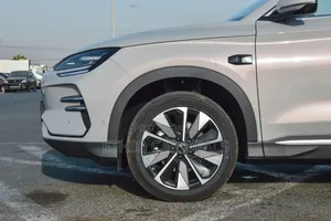 New BYD Song Plus DM-i 2025 Silver