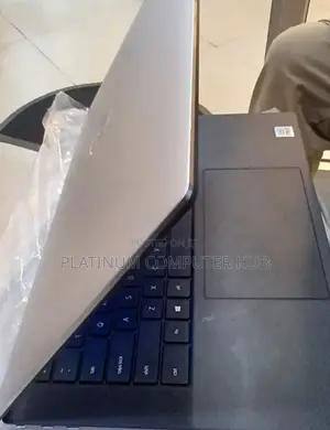 New Laptop Dell XPS 13 32GB Intel Core I7 SSD 1T